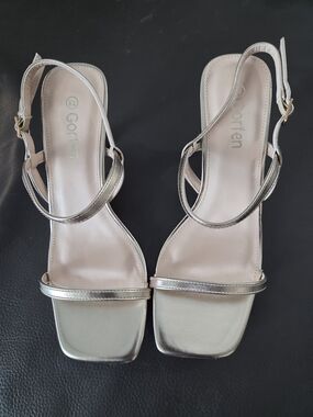 Metallic Silver Strappy Block Heel Sandals - Silver